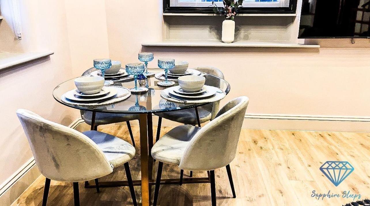 M1 City Centre 3 Bed 3 Bath Luxe Penthouse Manchester Exterior foto