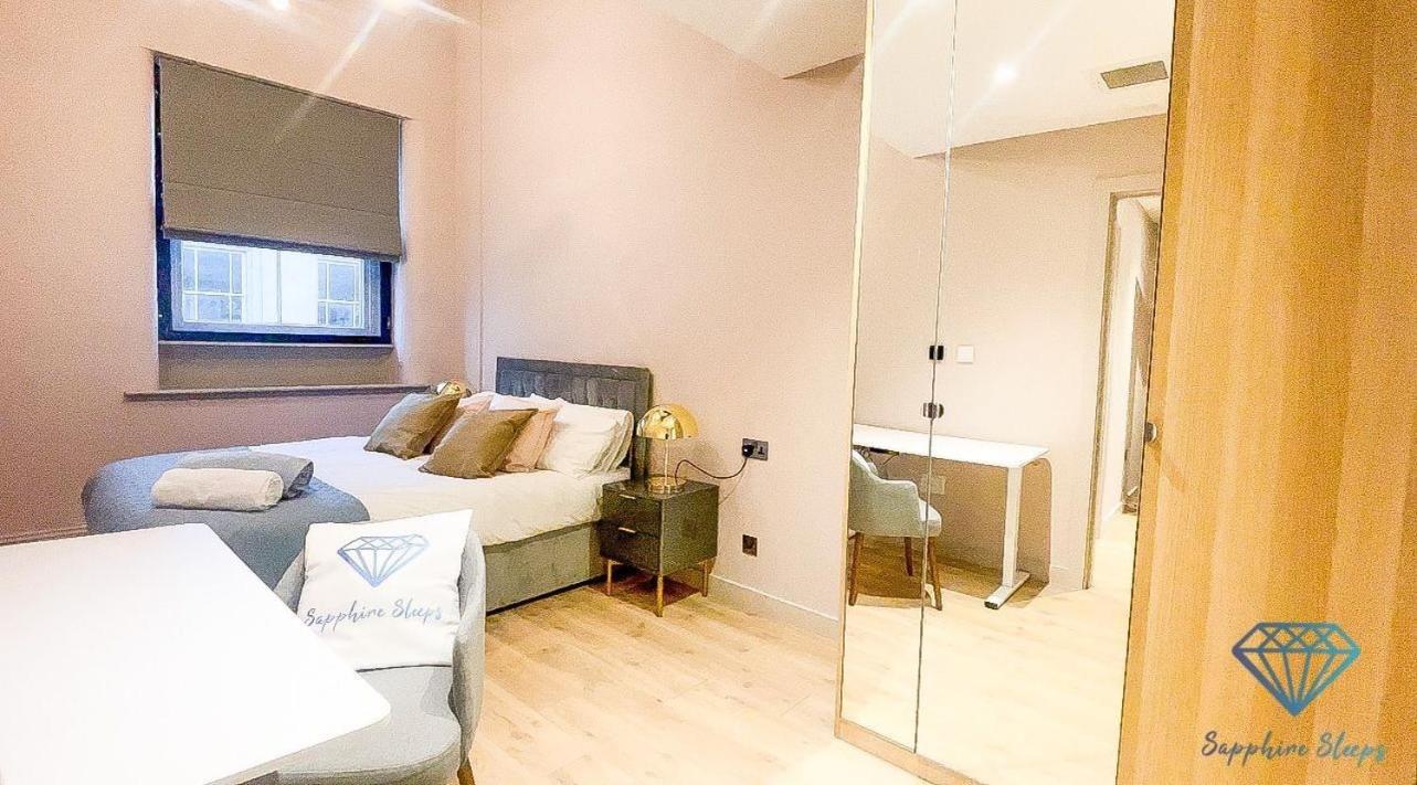 M1 City Centre 3 Bed 3 Bath Luxe Penthouse Manchester Exterior foto